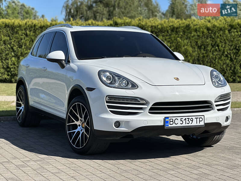 Внедорожник / Кроссовер Porsche Cayenne 2012 в Львове