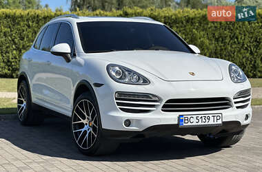 Внедорожник / Кроссовер Porsche Cayenne 2012 в 