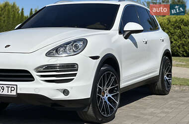 Внедорожник / Кроссовер Porsche Cayenne 2012 в 