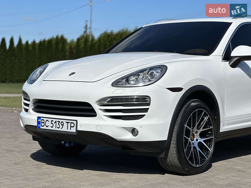 Внедорожник / Кроссовер Porsche Cayenne 2012 в Львове