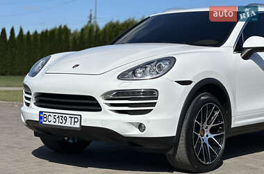 Внедорожник / Кроссовер Porsche Cayenne 2012 в 