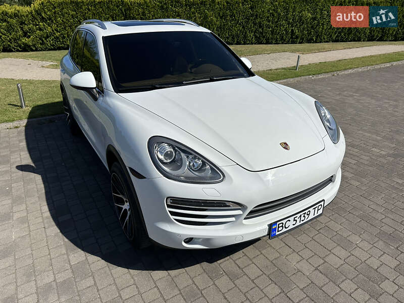 Внедорожник / Кроссовер Porsche Cayenne 2012 в Львове