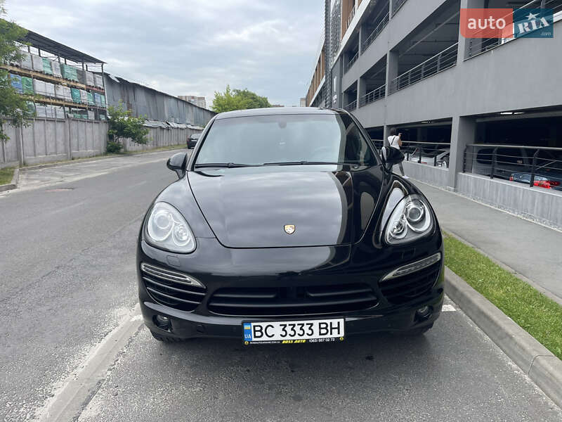 Внедорожник / Кроссовер Porsche Cayenne 2013 в Львове