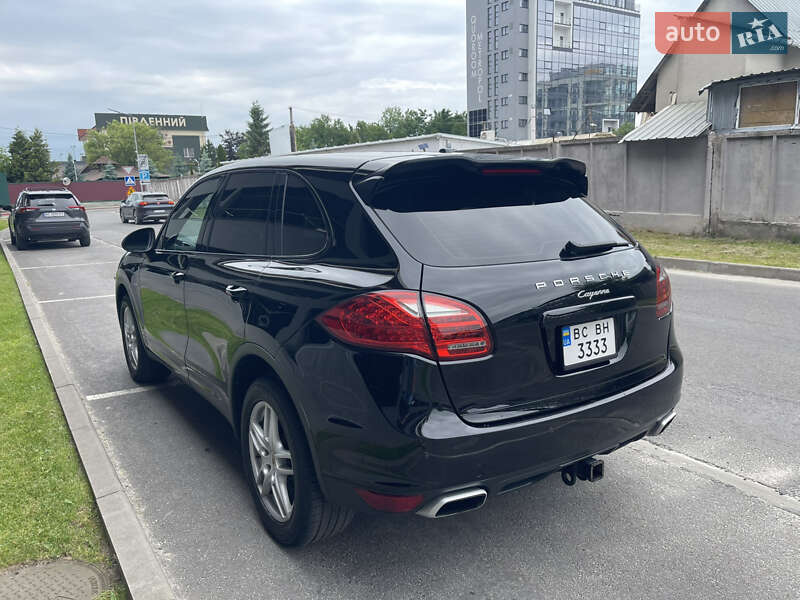 Внедорожник / Кроссовер Porsche Cayenne 2013 в Львове