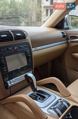 Внедорожник / Кроссовер Porsche Cayenne 2003 в 