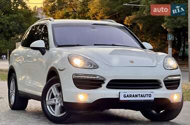 Внедорожник / Кроссовер Porsche Cayenne 2011 в 