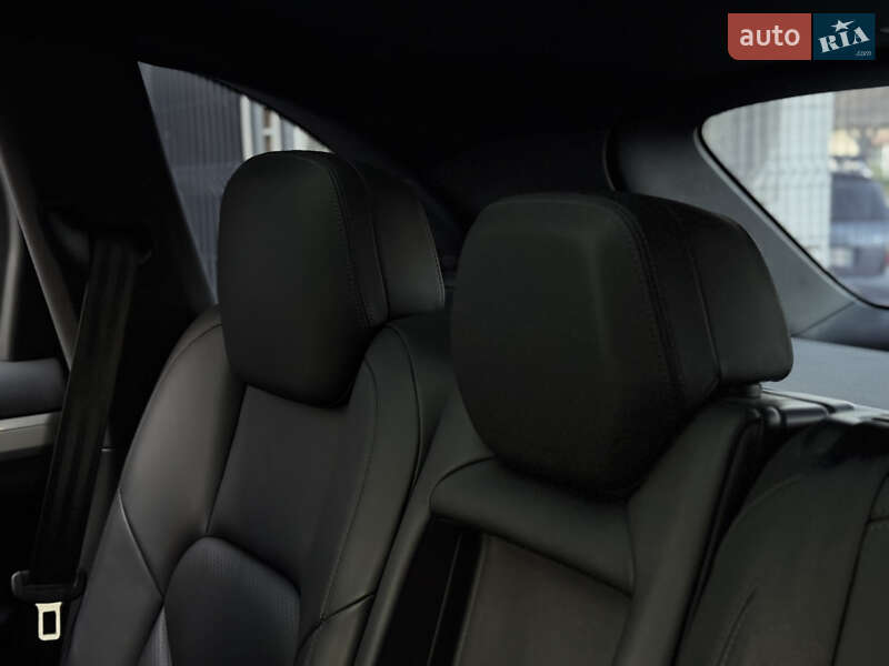 Внедорожник / Кроссовер Porsche Cayenne 2011 в Остроге фото 42 Внедорожник / Кроссовер Porsche Cayenne 2011 в Остроге