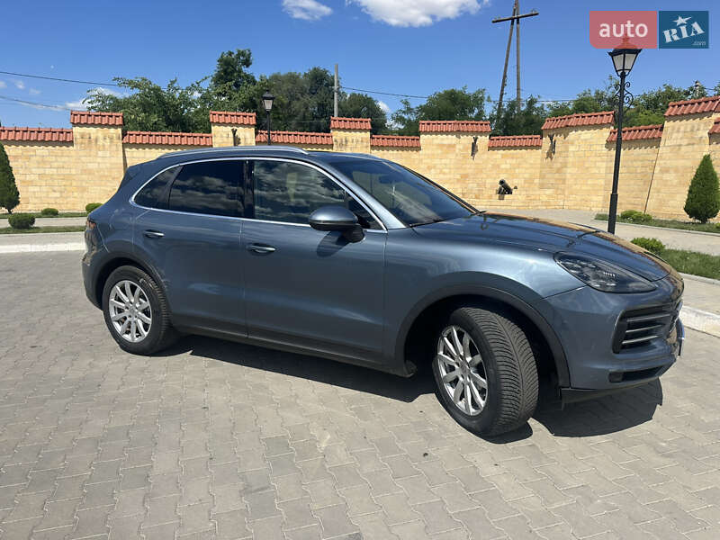 Внедорожник / Кроссовер Porsche Cayenne 2018 в Измаиле