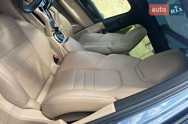 Позашляховик / Кросовер Porsche Cayenne 2018 в 