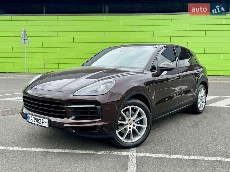Внедорожник / Кроссовер Porsche Cayenne 2018 в Киеве