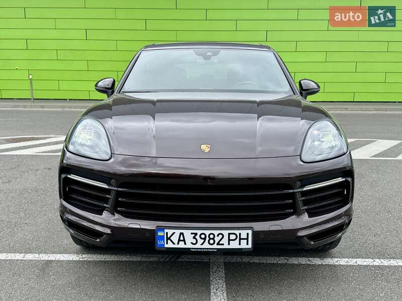 Внедорожник / Кроссовер Porsche Cayenne 2018 в Киеве