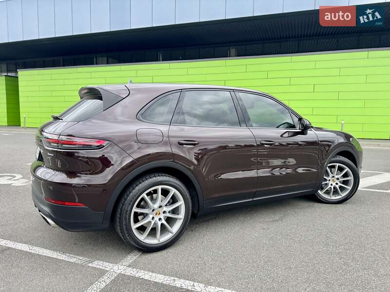 Внедорожник / Кроссовер Porsche Cayenne 2018 в Киеве