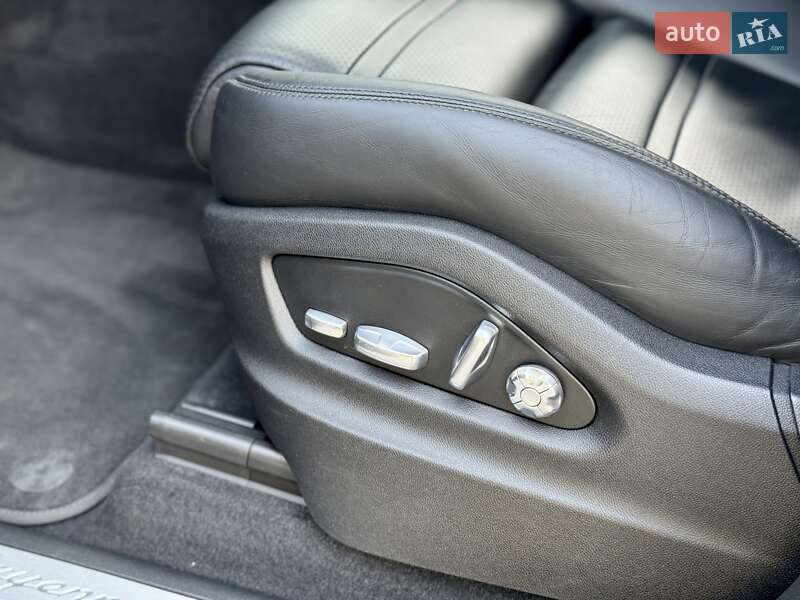 Внедорожник / Кроссовер Porsche Cayenne 2018 в Киеве