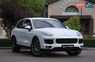 Внедорожник / Кроссовер Porsche Cayenne 2016 в Киеве