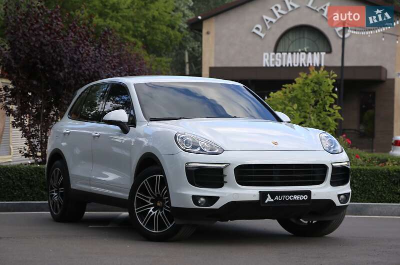 Porsche Cayenne 2016