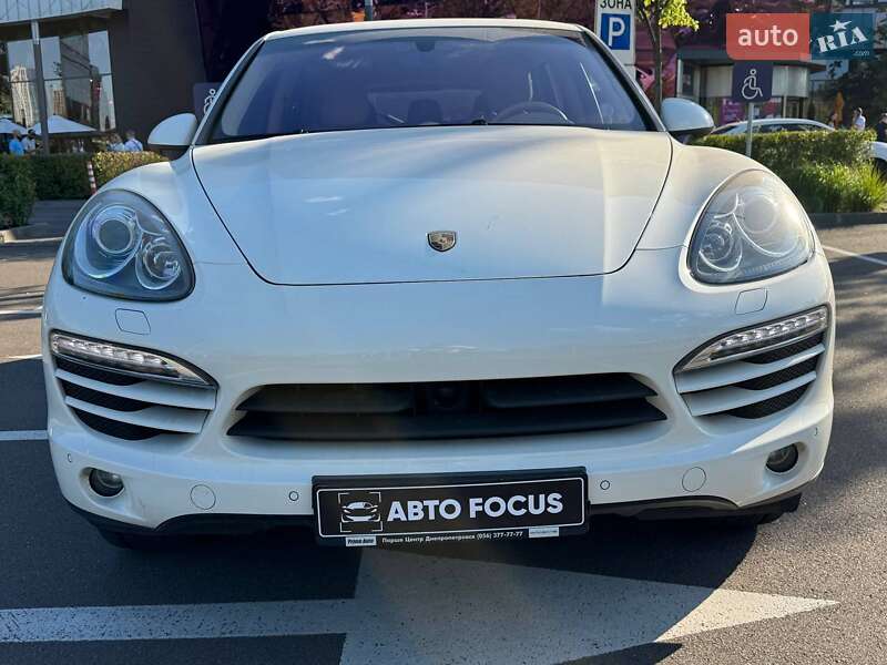 Позашляховик / Кросовер Porsche Cayenne 2010 в Києві