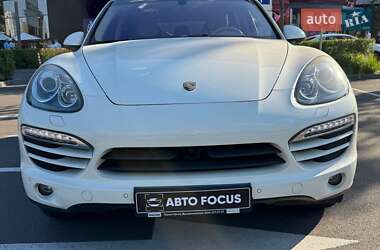 Внедорожник / Кроссовер Porsche Cayenne 2010 в 