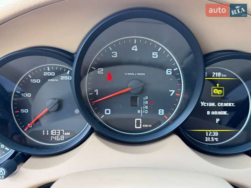 Позашляховик / Кросовер Porsche Cayenne 2010 в Києві