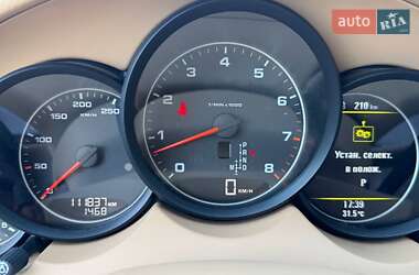 Внедорожник / Кроссовер Porsche Cayenne 2010 в 