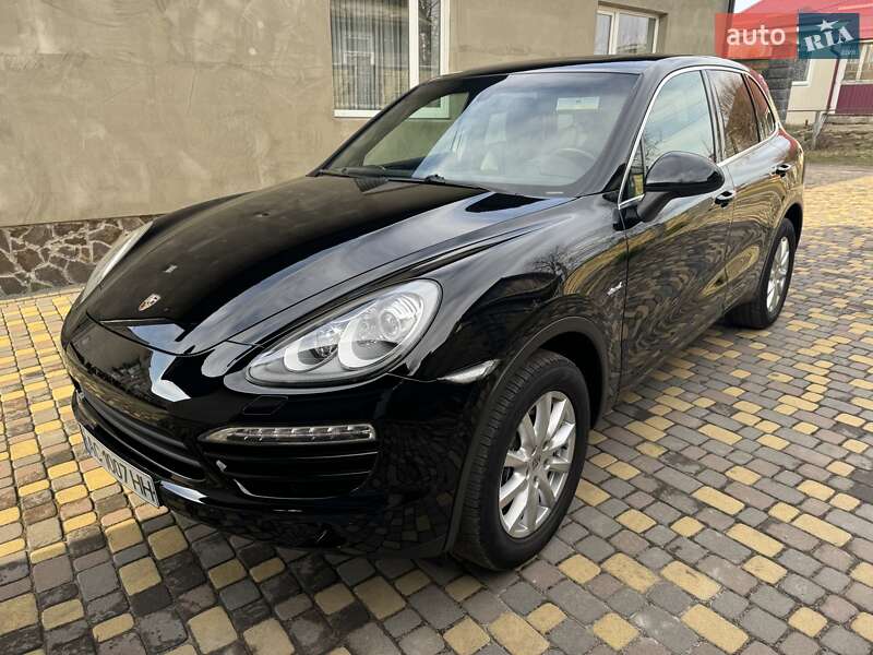 Позашляховик / Кросовер Porsche Cayenne 2012 в Горохові