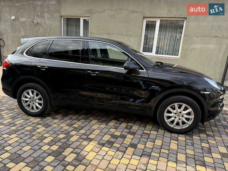 Позашляховик / Кросовер Porsche Cayenne 2012 в Горохові