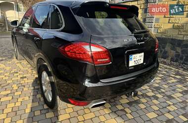 Внедорожник / Кроссовер Porsche Cayenne 2012 в 