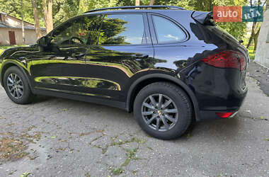 Внедорожник / Кроссовер Porsche Cayenne 2011 в 