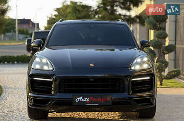 Позашляховик / Кросовер Porsche Cayenne 2022 в 