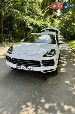 Позашляховик / Кросовер Porsche Cayenne 2019 в 