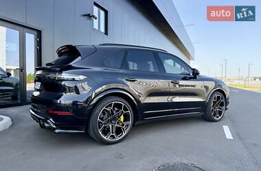 Внедорожник / Кроссовер Porsche Cayenne 2018 в 