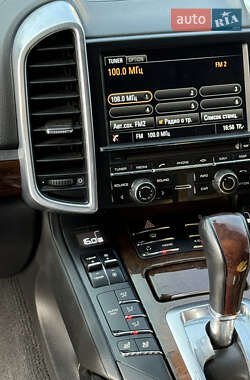 Позашляховик / Кросовер Porsche Cayenne 2013 в 
