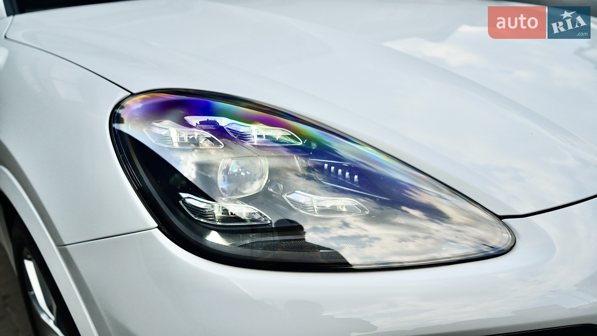 2020 Porsche Cayenne - мініатюра 4