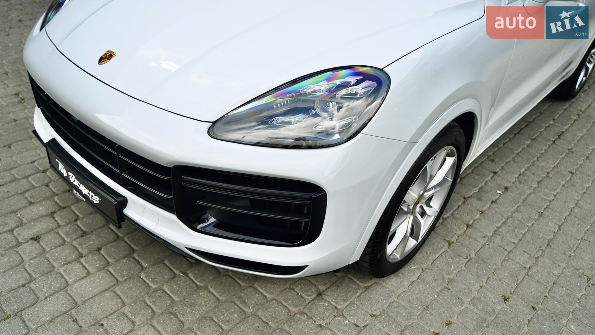 2020 Porsche Cayenne - мініатюра 8