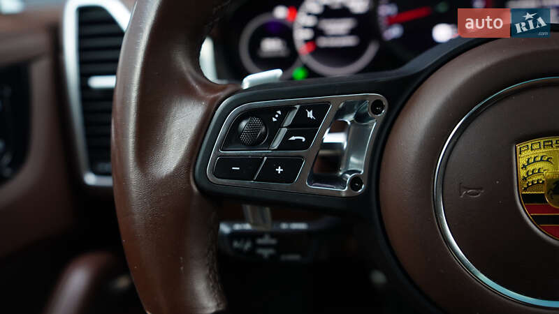 Позашляховик / Кросовер Porsche Cayenne 2020 в Львові