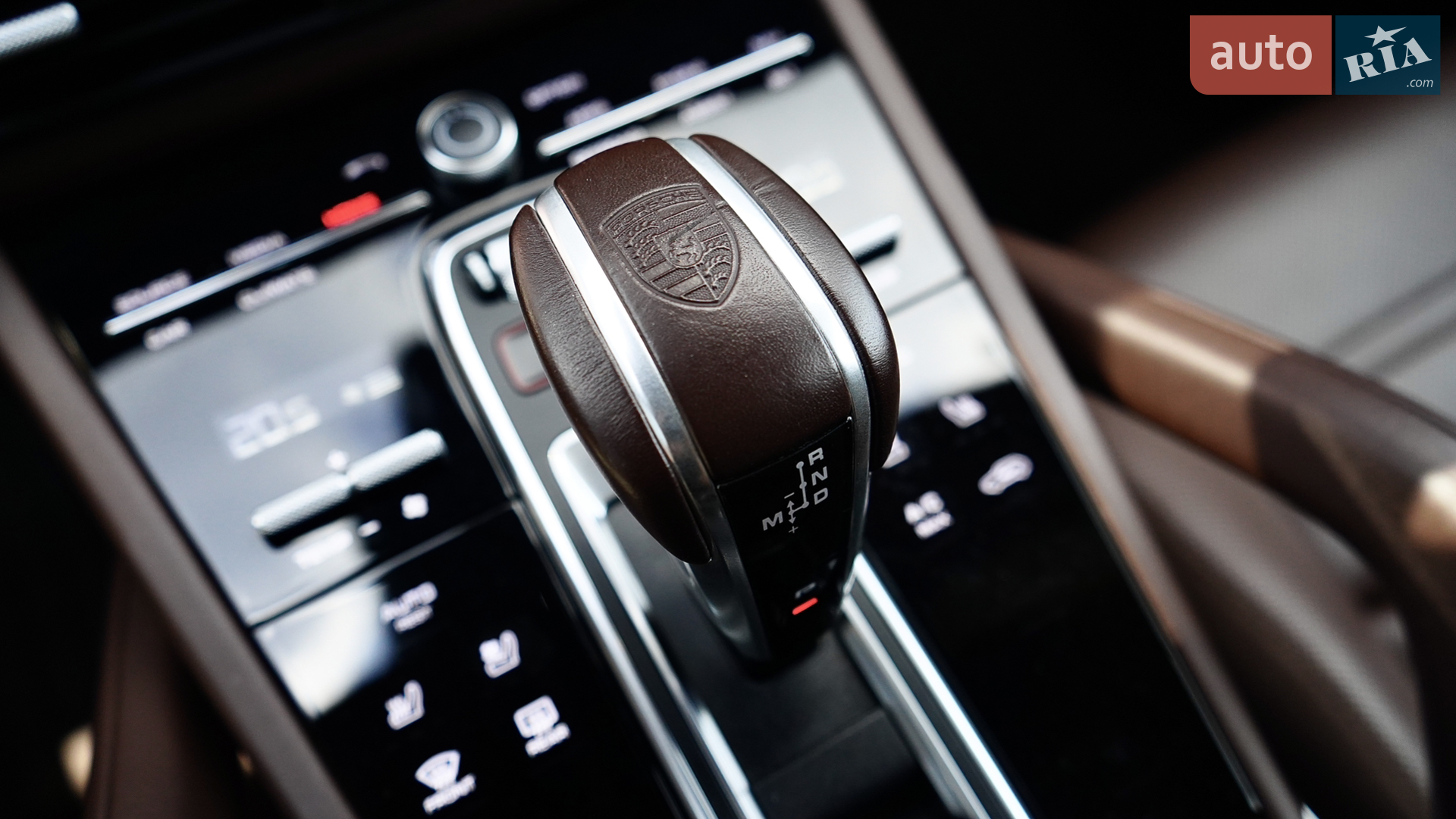 2020 Porsche Cayenne - мініатюра 46
