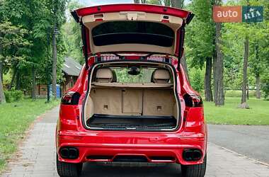 Позашляховик / Кросовер Porsche Cayenne 2015 в 