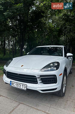 Внедорожник / Кроссовер Porsche Cayenne 2019 в 