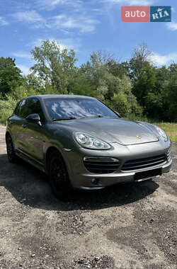 Позашляховик / Кросовер Porsche Cayenne 2011 в 