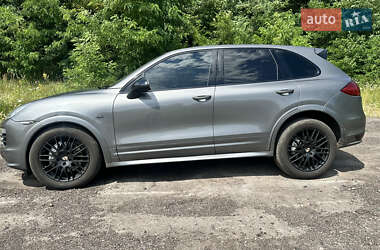 Позашляховик / Кросовер Porsche Cayenne 2011 в 