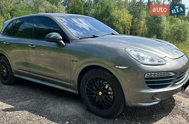 Позашляховик / Кросовер Porsche Cayenne 2011 в 