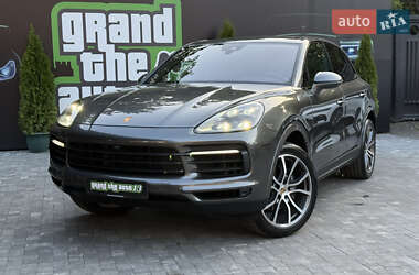 Позашляховик / Кросовер Porsche Cayenne 2019 в 
