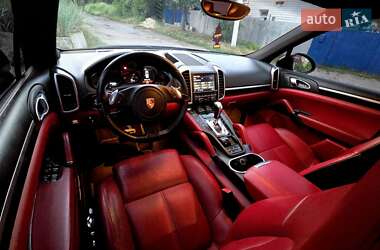 Позашляховик / Кросовер Porsche Cayenne 2011 в 
