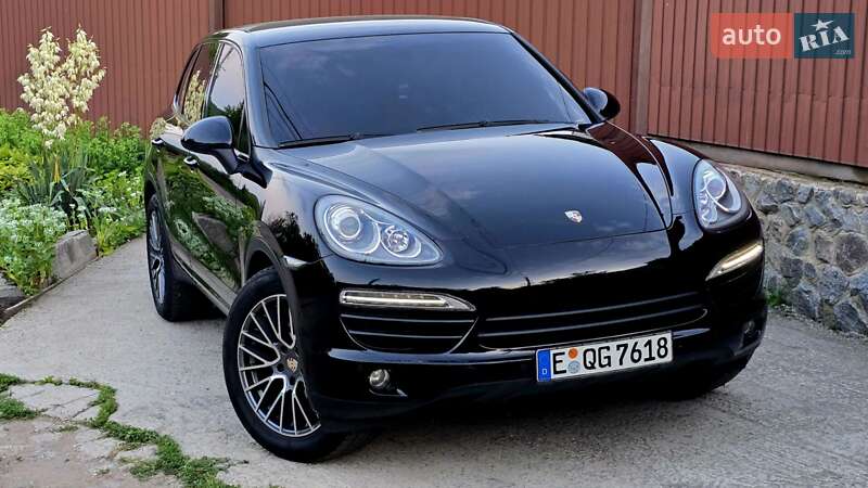 Внедорожник / Кроссовер Porsche Cayenne 2011 в Полтаве