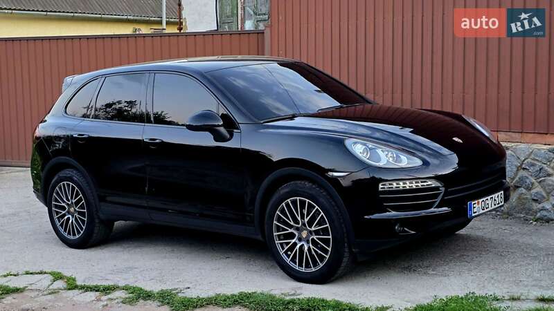 Внедорожник / Кроссовер Porsche Cayenne 2011 в Полтаве
