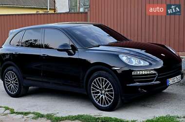 Позашляховик / Кросовер Porsche Cayenne 2011 в 