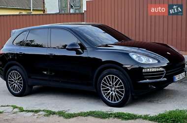 Позашляховик / Кросовер Porsche Cayenne 2011 в 