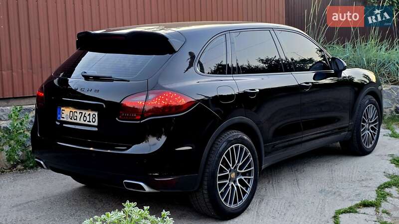 Внедорожник / Кроссовер Porsche Cayenne 2011 в Полтаве