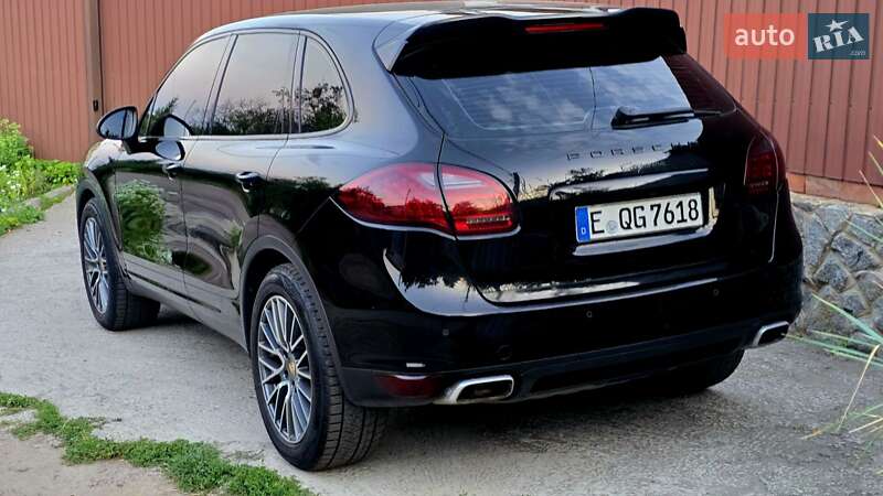 Внедорожник / Кроссовер Porsche Cayenne 2011 в Полтаве