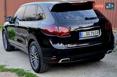 Позашляховик / Кросовер Porsche Cayenne 2011 в 