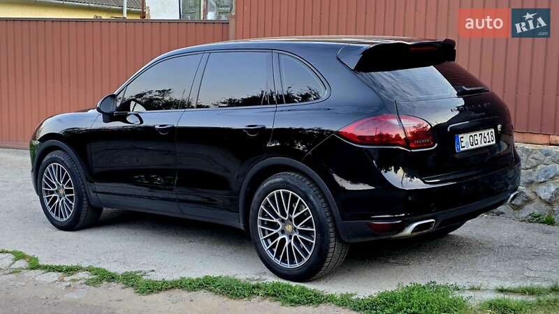 Внедорожник / Кроссовер Porsche Cayenne 2011 в Полтаве